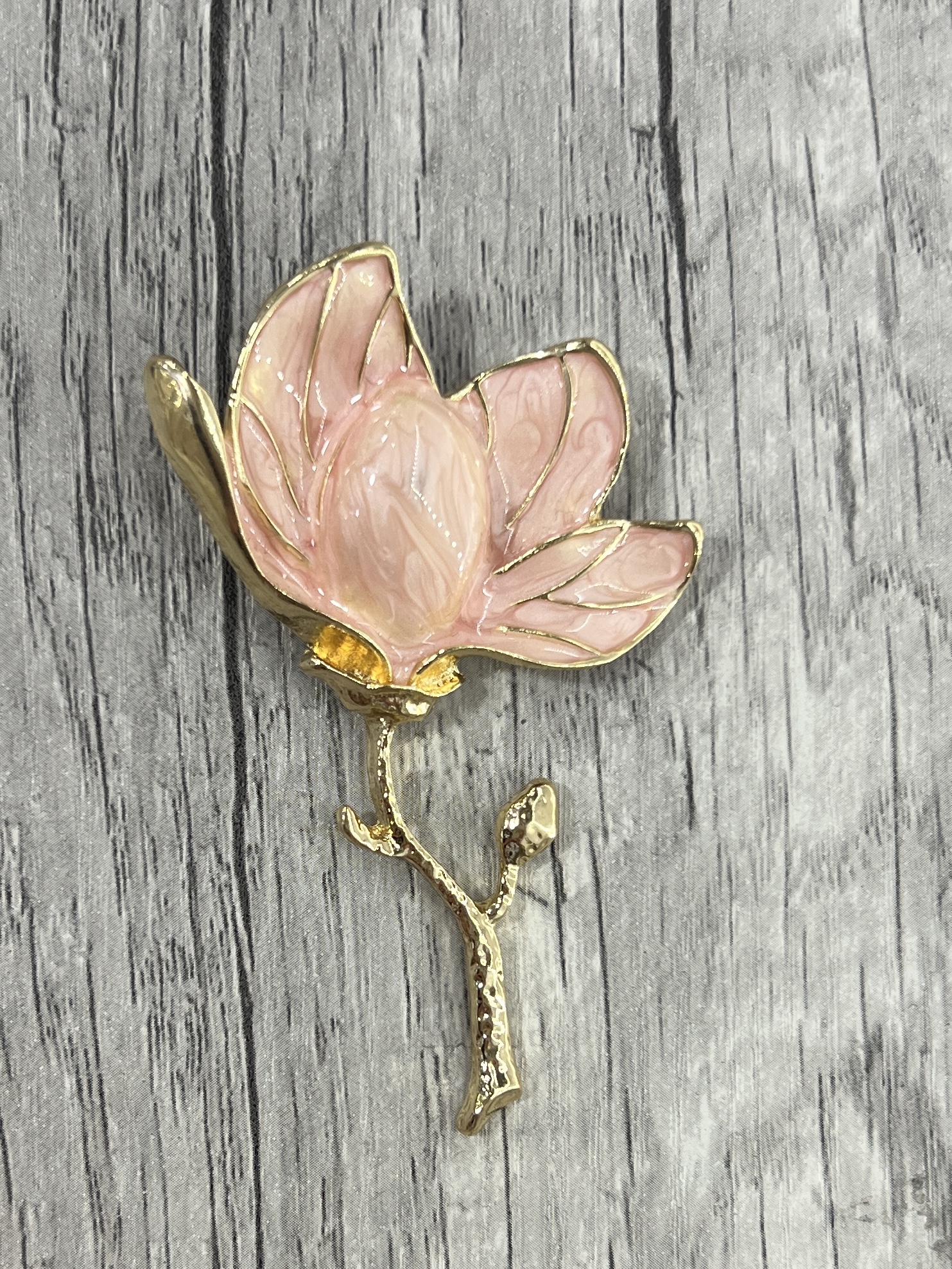 broche fleur violette dorée dixie