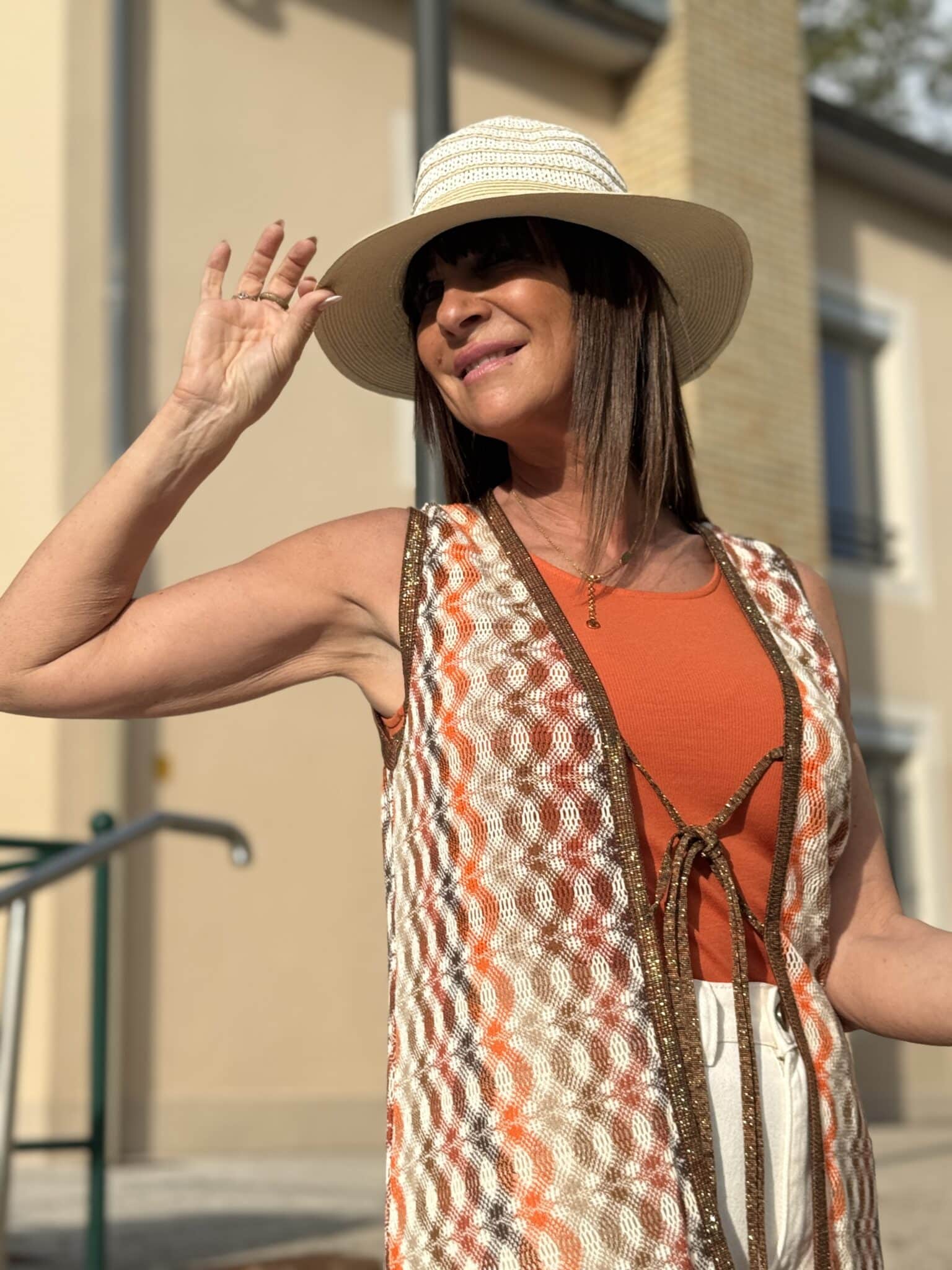 gilet long en maille ajourée multicolore orange meme road