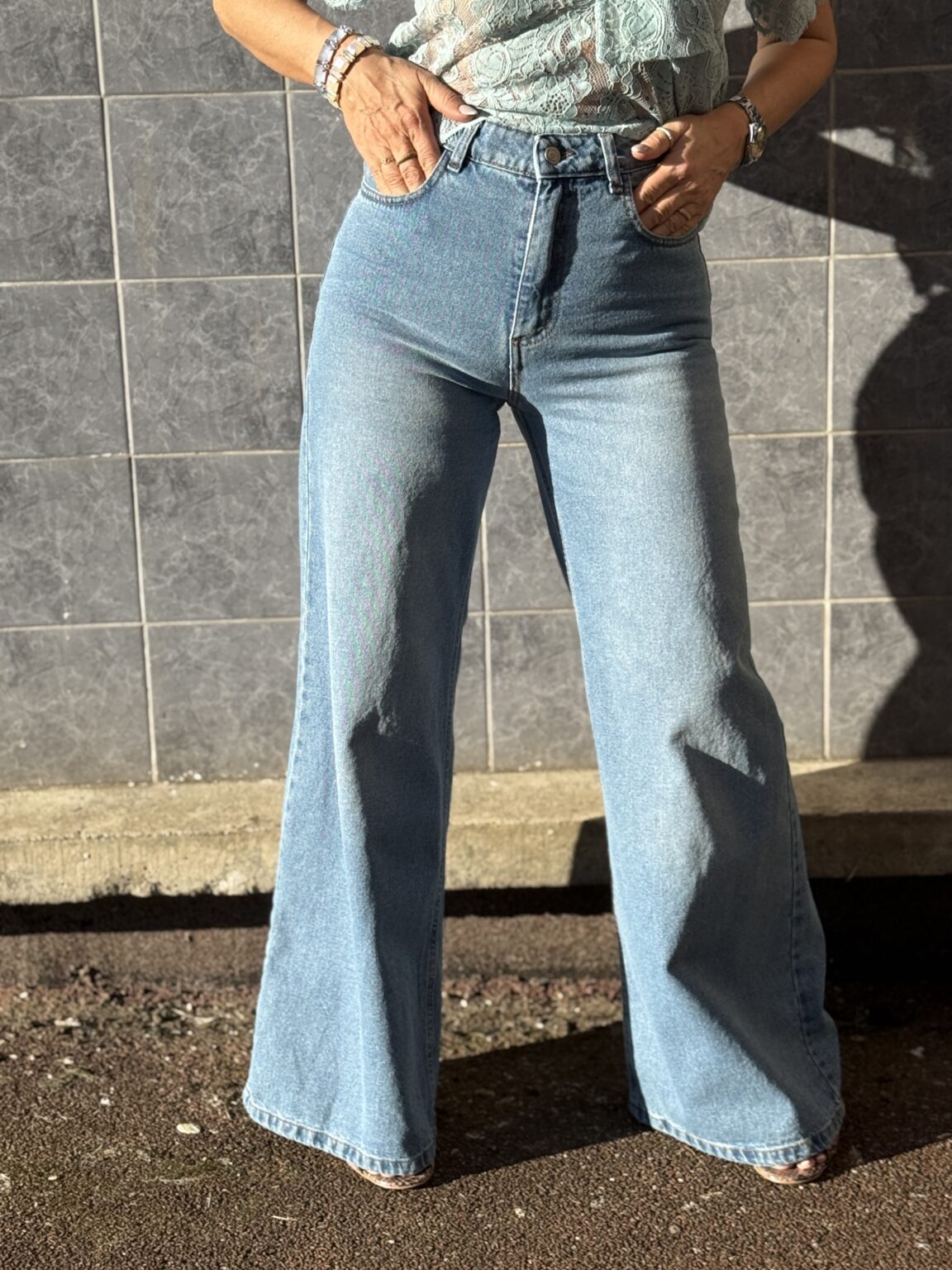 jean coupe droite denim bleu clair kikisix