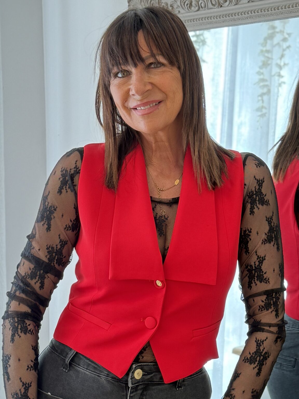 gilet tailleur sans manches rouge imperial