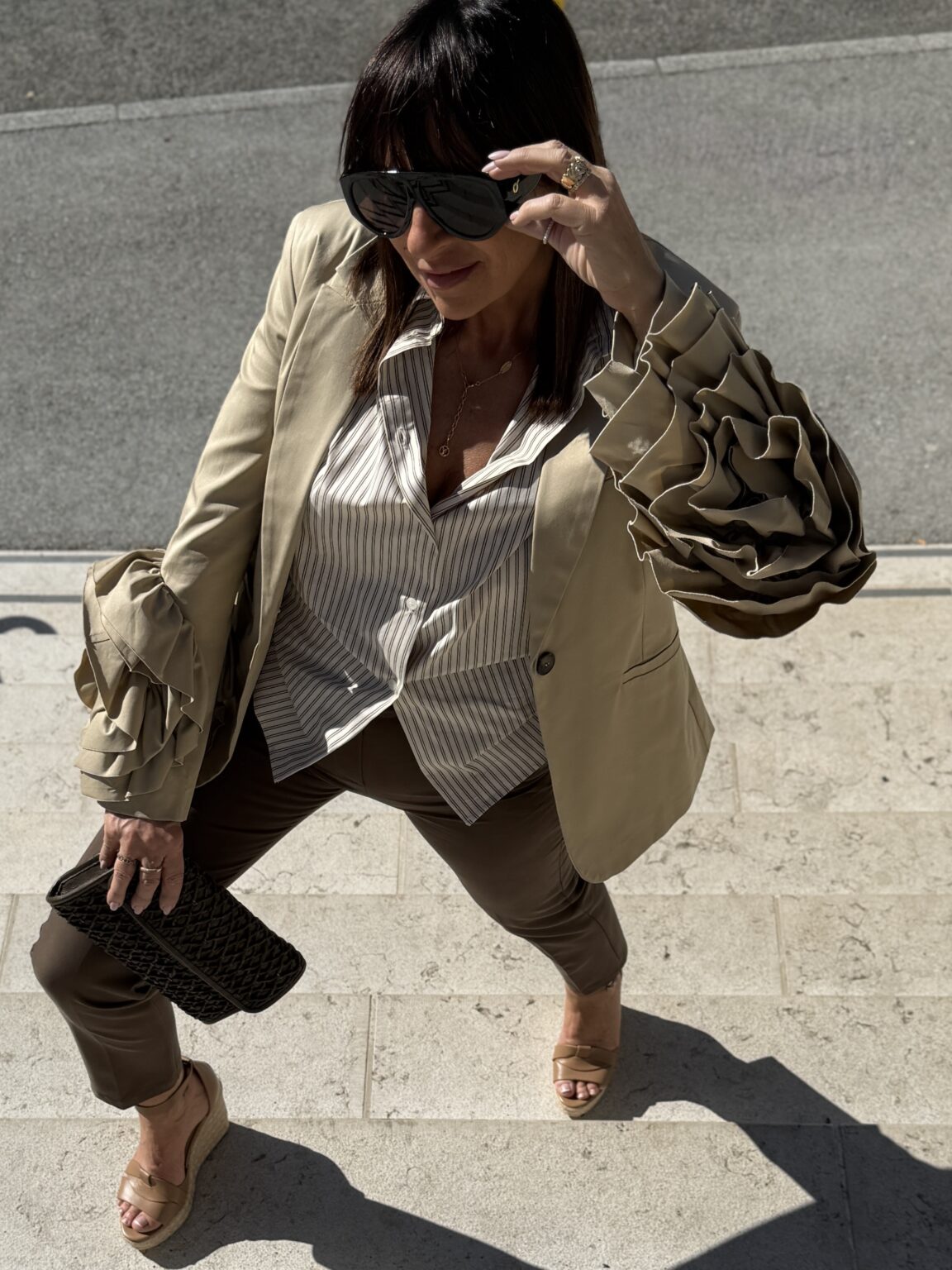 look chic & chill mood