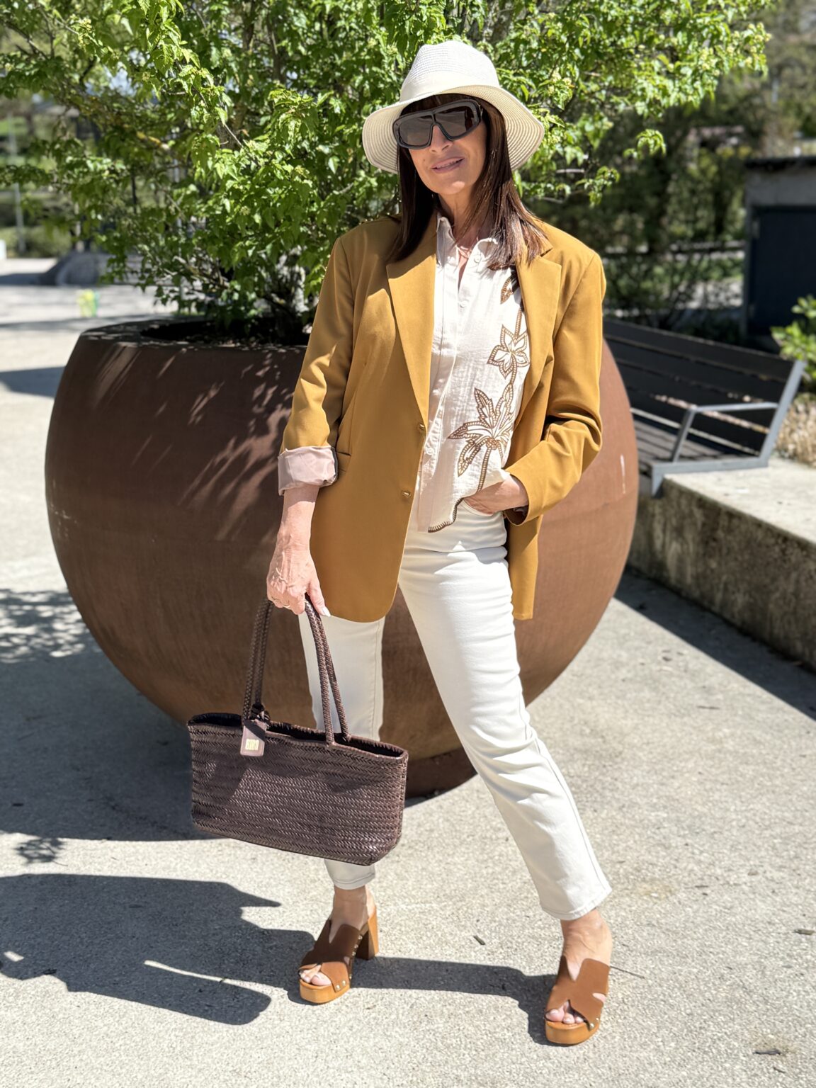 look sun kissed chic