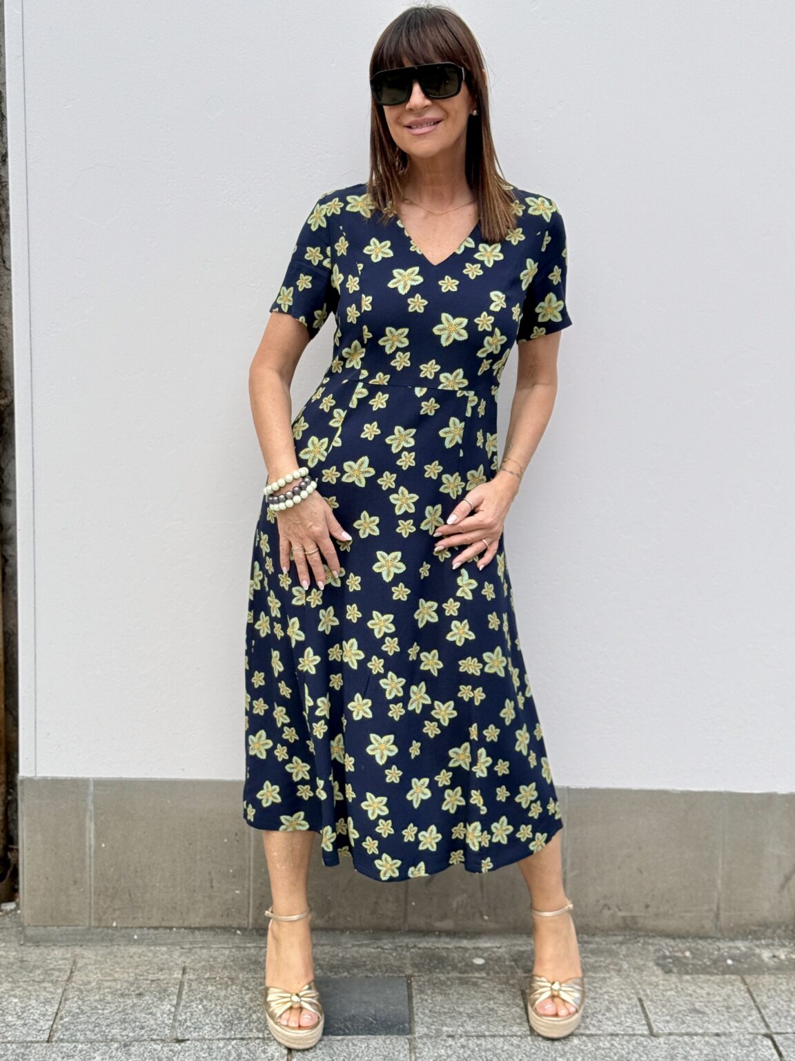 robe fluide imprimé fleuri bleu marine nice things