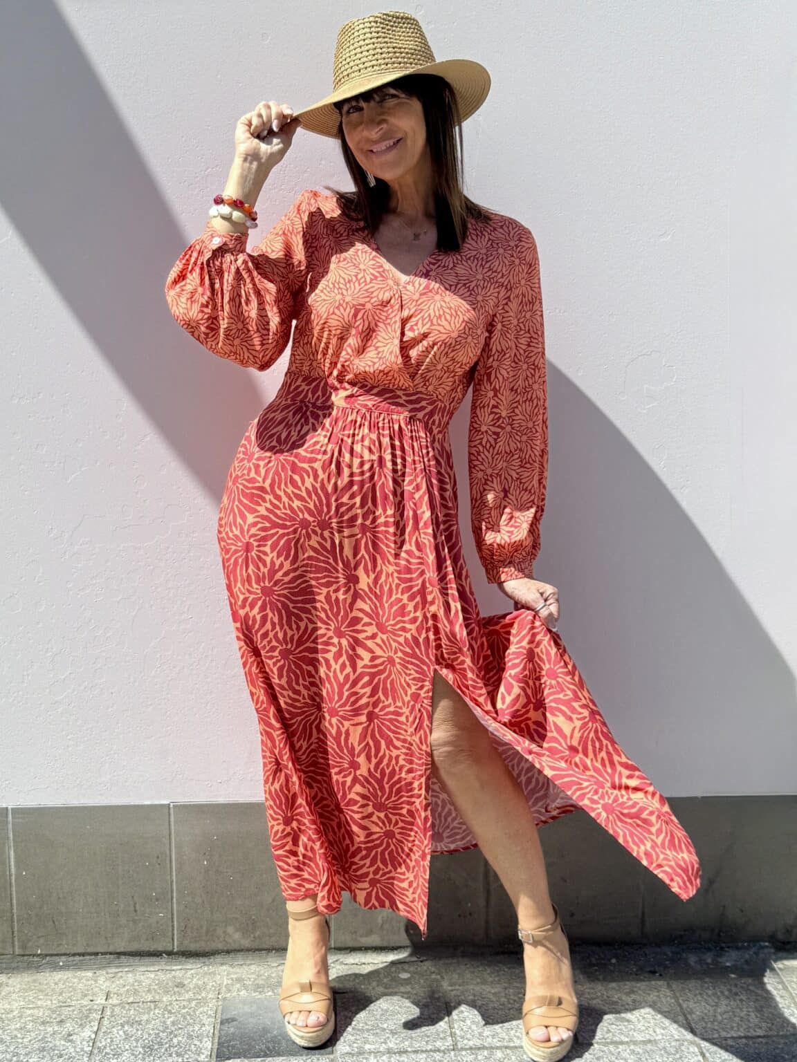 robe longue imprimée aux tons orange et rouge rheane la petite etoile