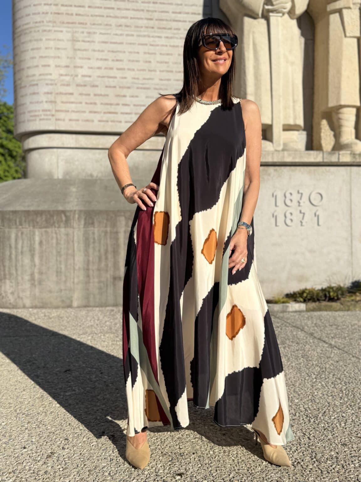 robe longue imprimée graphique détails perlés dixie