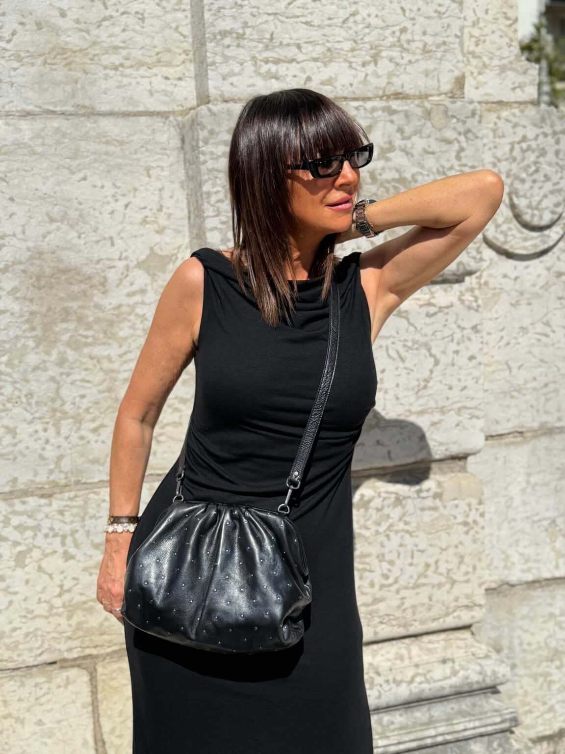 sac bandoulière en cuir à clous noir biba