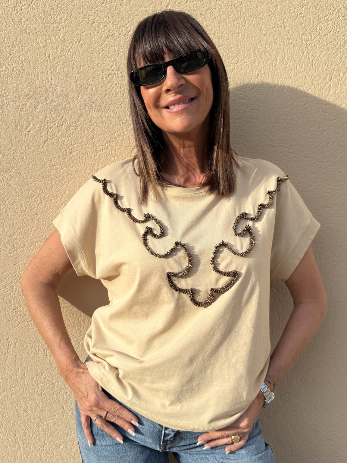 t shirt oversize beige détail brodé graphique bsb