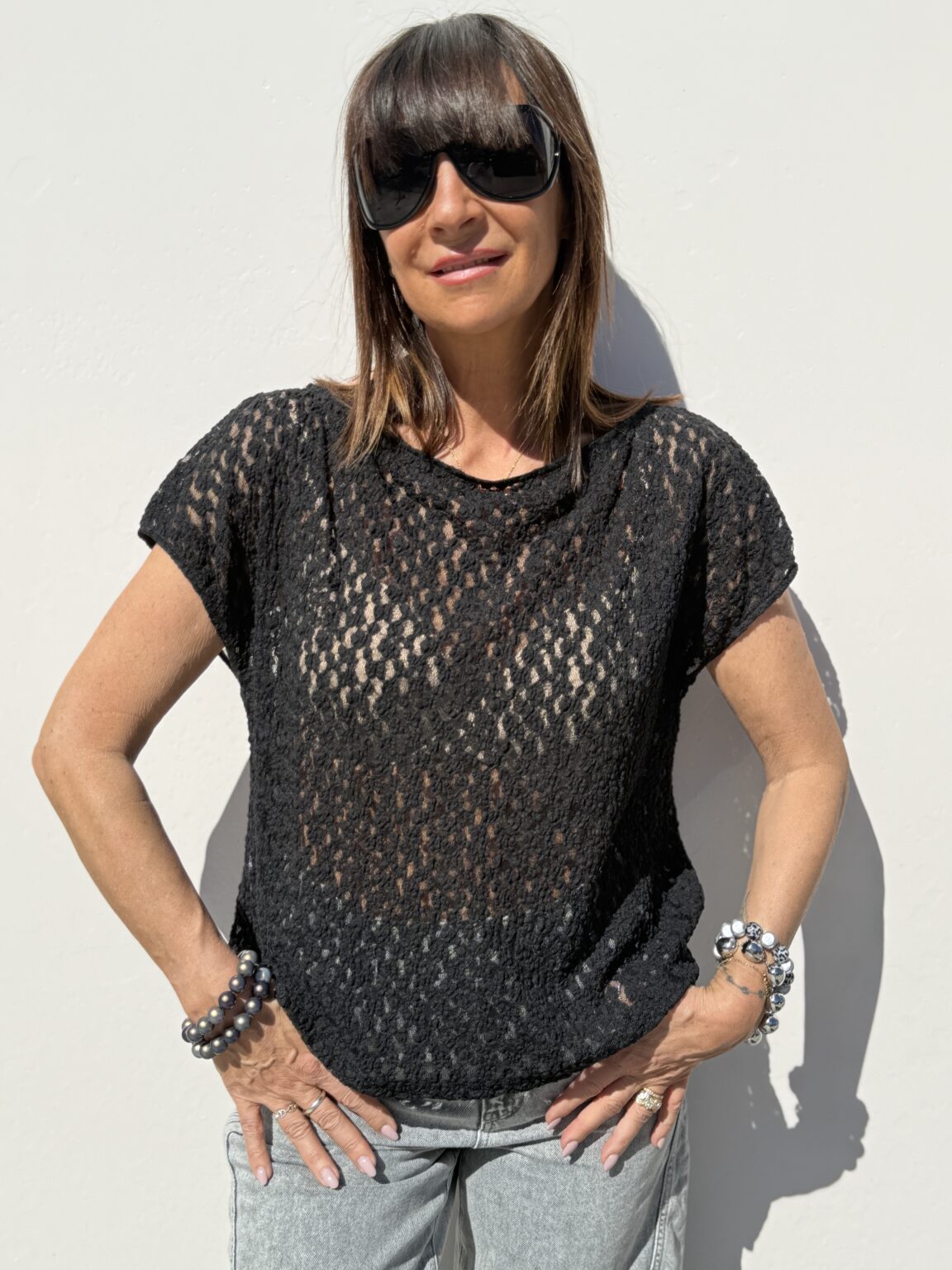 top ample en dentelle texturée noire kikisix