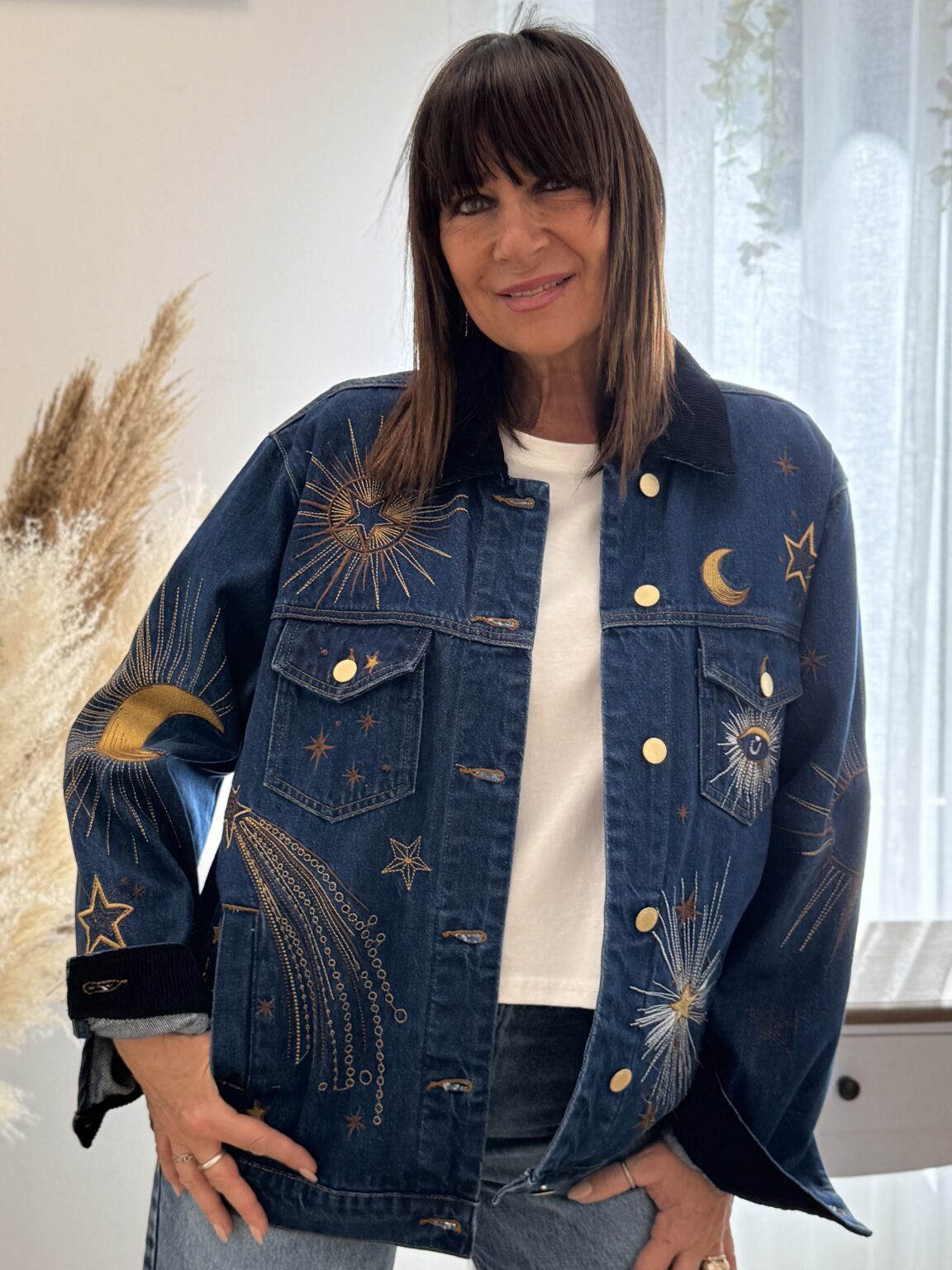 veste en jean brodée esprit céleste vinae la petite etoile