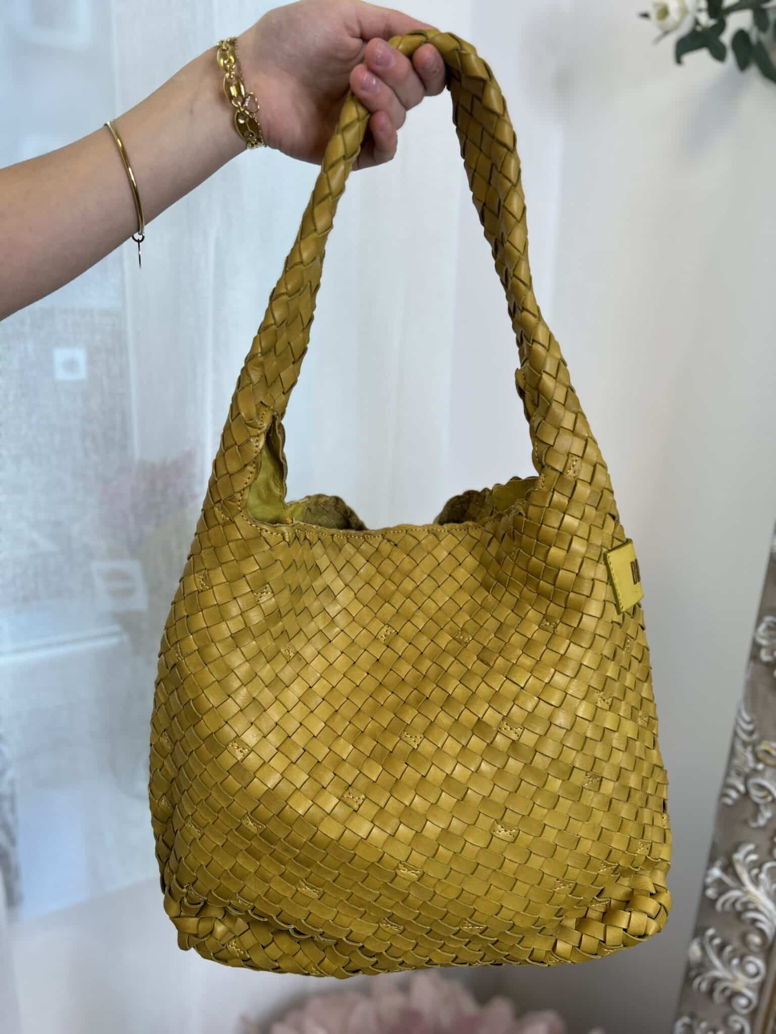 sac bandoulière en cuir jaune citron biba