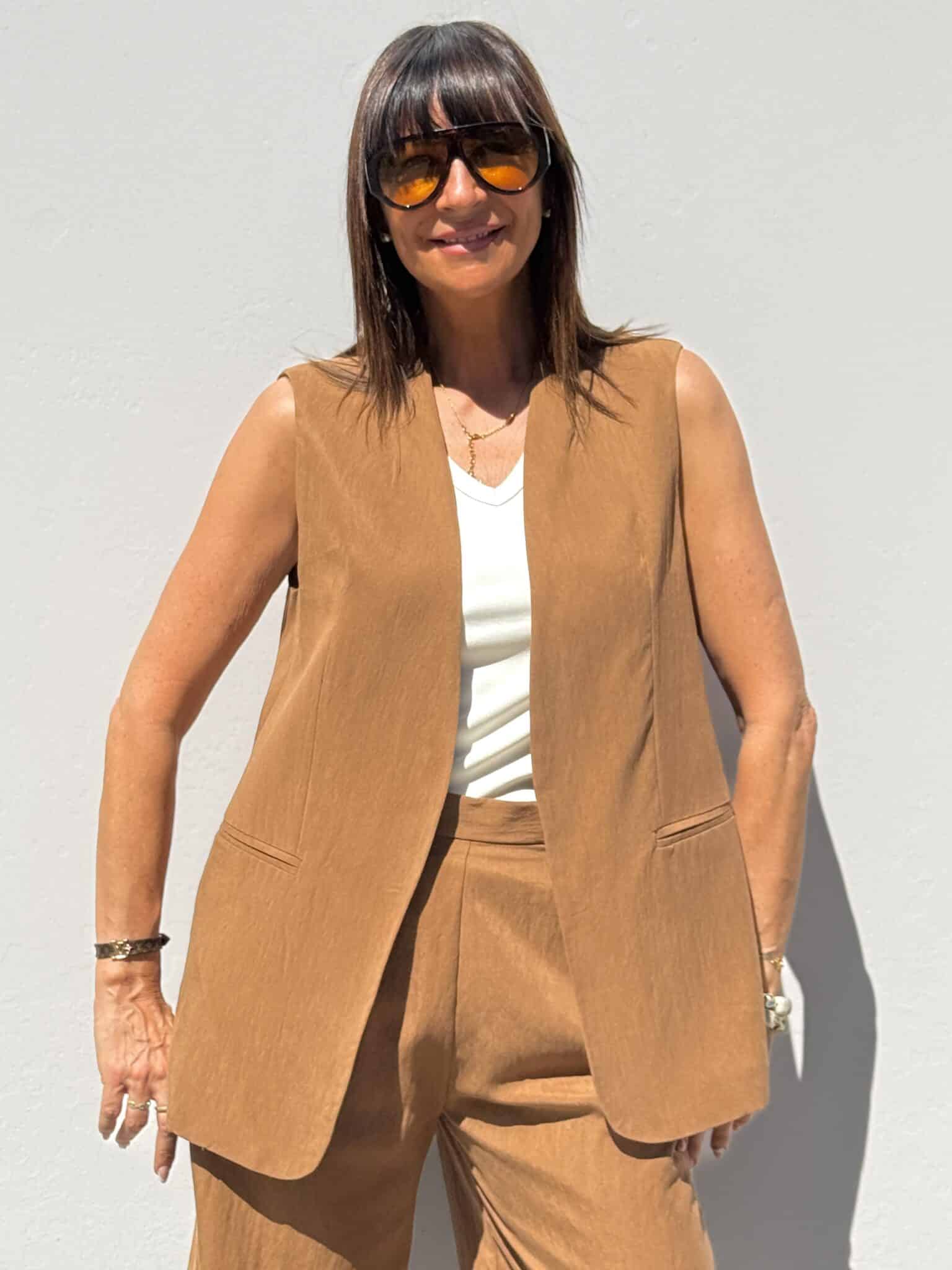 gilet long tailleur sans manche marron kikisix