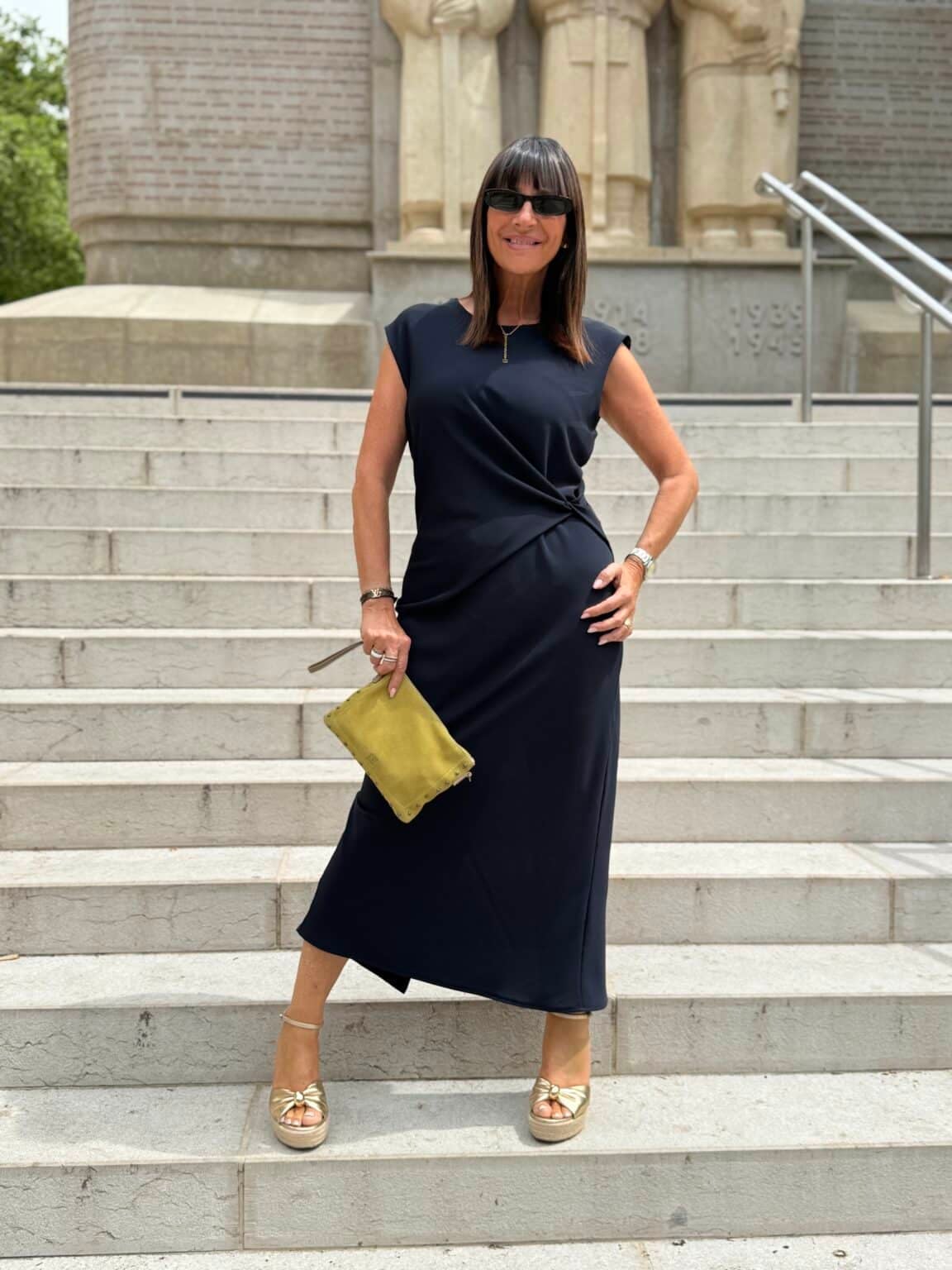 robe longue fluide et élégante bleu marine saiph