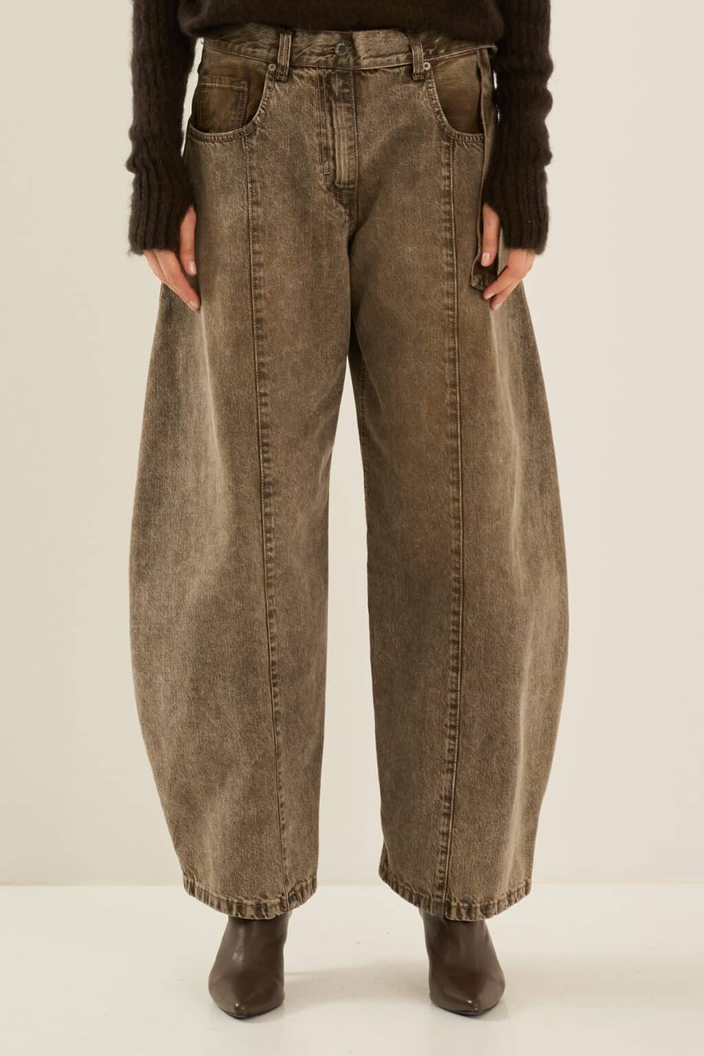jean coupe barrel gris délavé souvenir (amb)