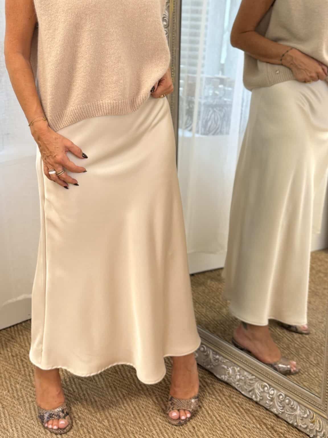 jupe longue satinée beige saiph