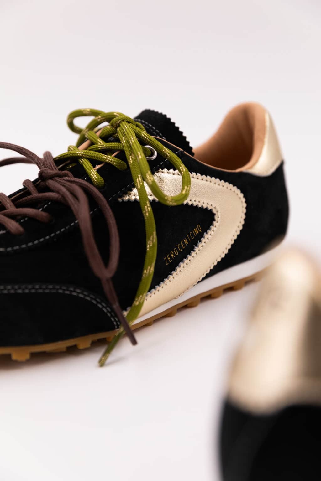 baskets à lacets black gold astra 0.105