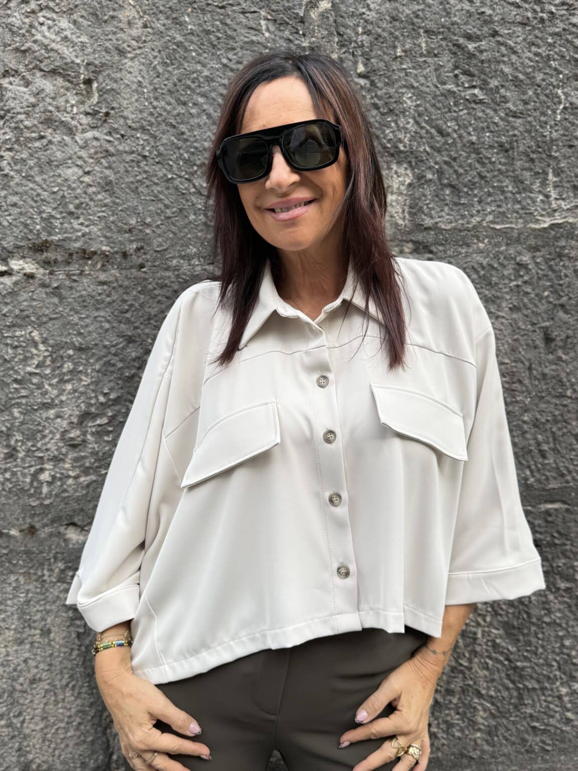 chemise courte oversize à poches beige imperial