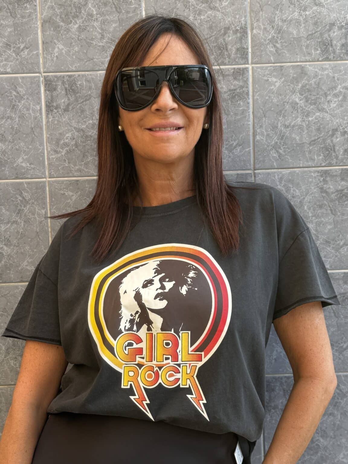 t shirt graphique noir "girl rock" mhj