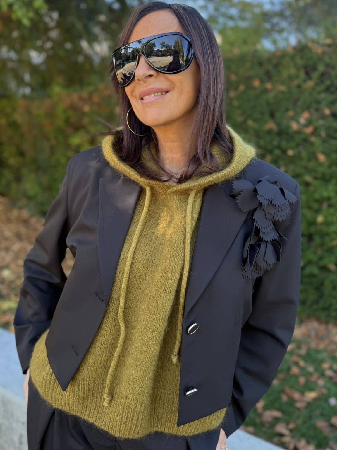 veste courte noir avec broche amovible imperial