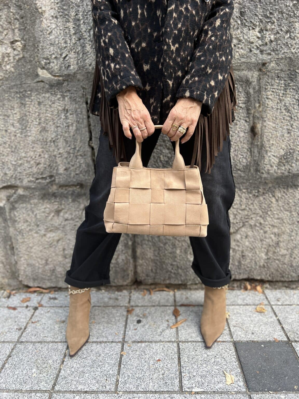 sac bandoulière en cuir camel wann biba