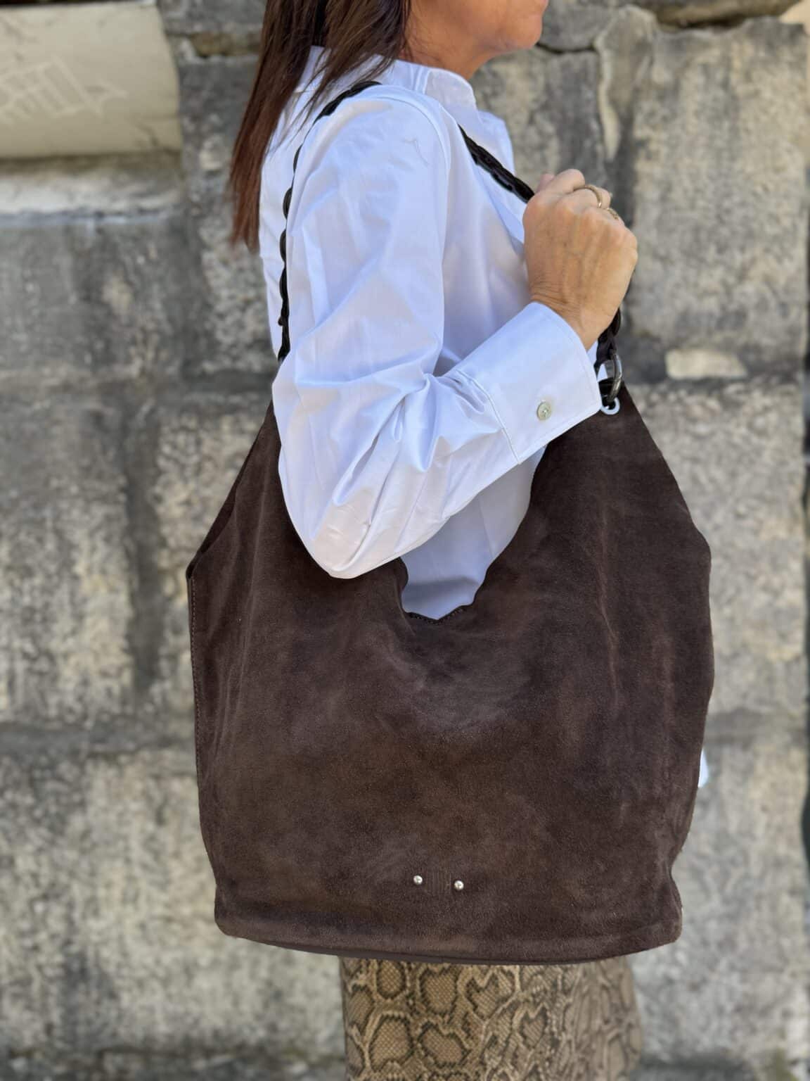 sac bandoulière en cuir brun fonçé enoch biba