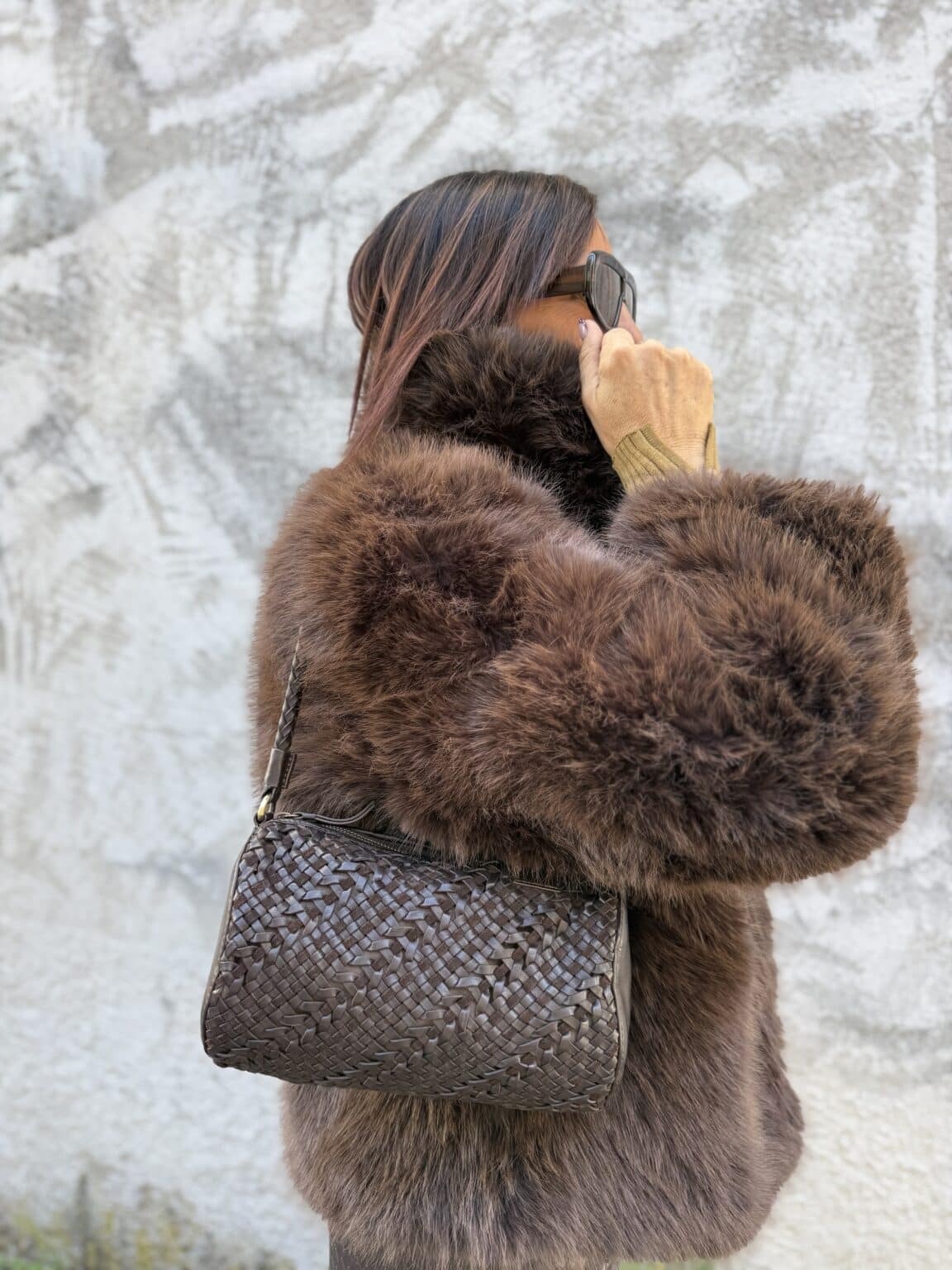 sac bandoulière en cuir brun fonçé selma biba