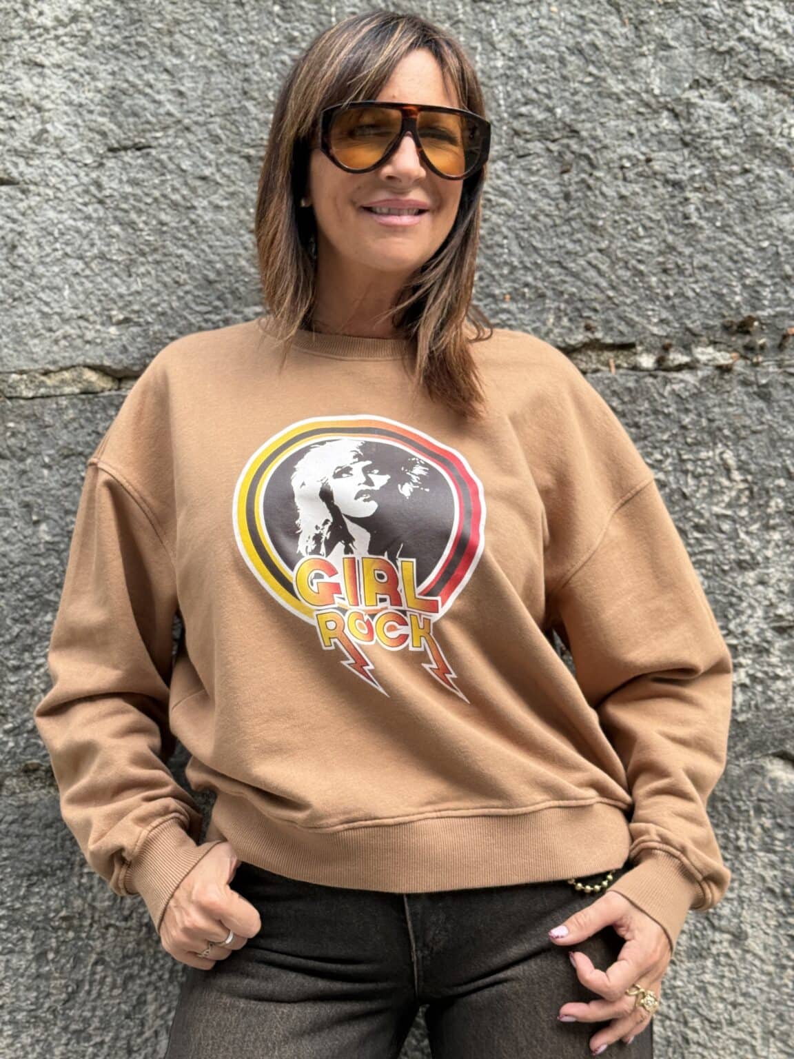 sweat oversize camel imprimé "girl rock" mhj