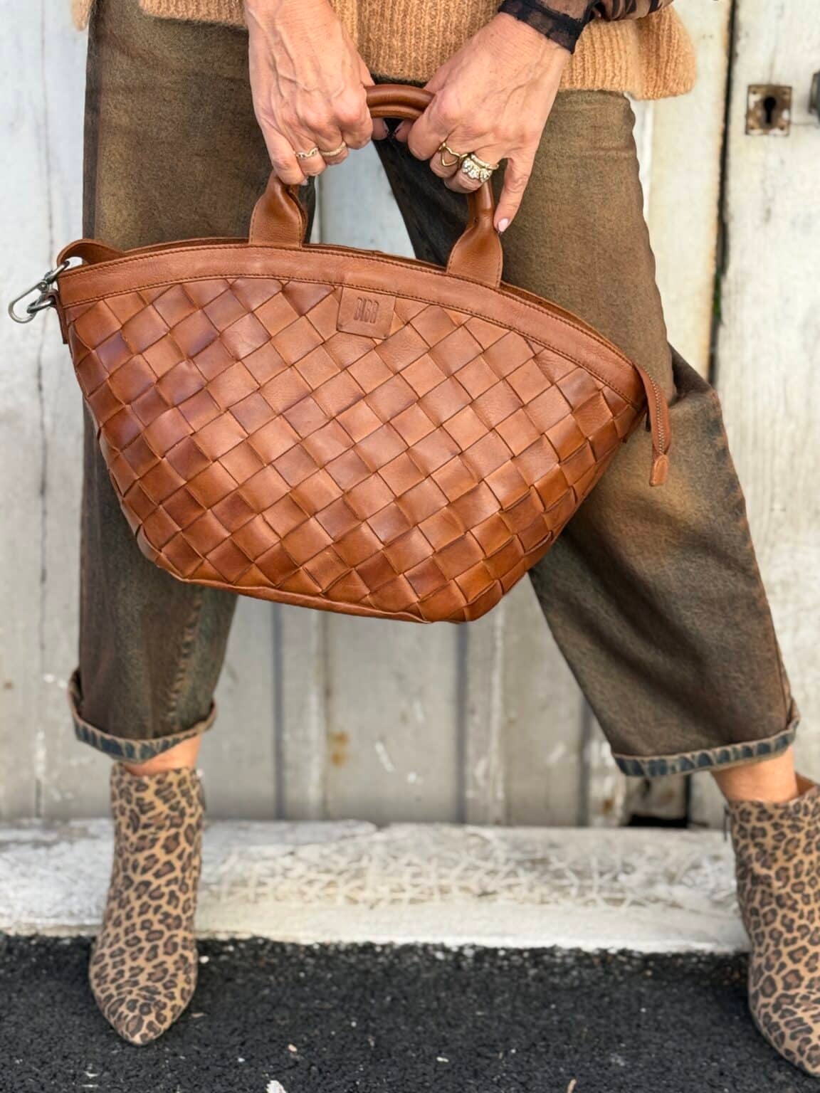 sac bandoulière en cuir tressé tan lewisburg biba