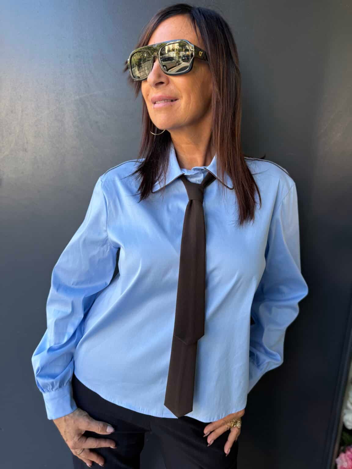 30107wf chemise bleu avec cravate giorgia (maina)