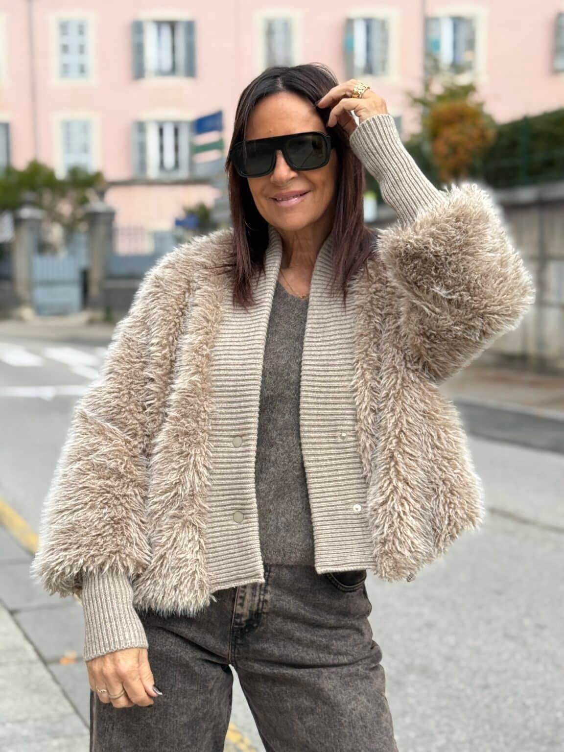 d03e0216 veste en fausse fourrure beige taupe philia loft (maina)