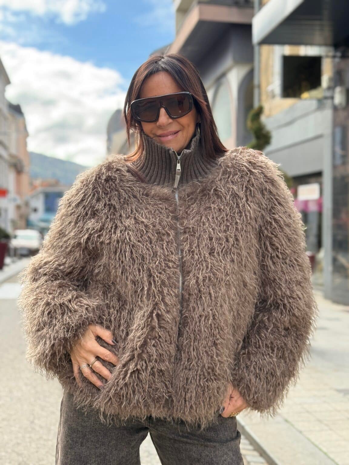 d03e0216 veste en fausse fourrure col montant marron taupe philia loft (maina)