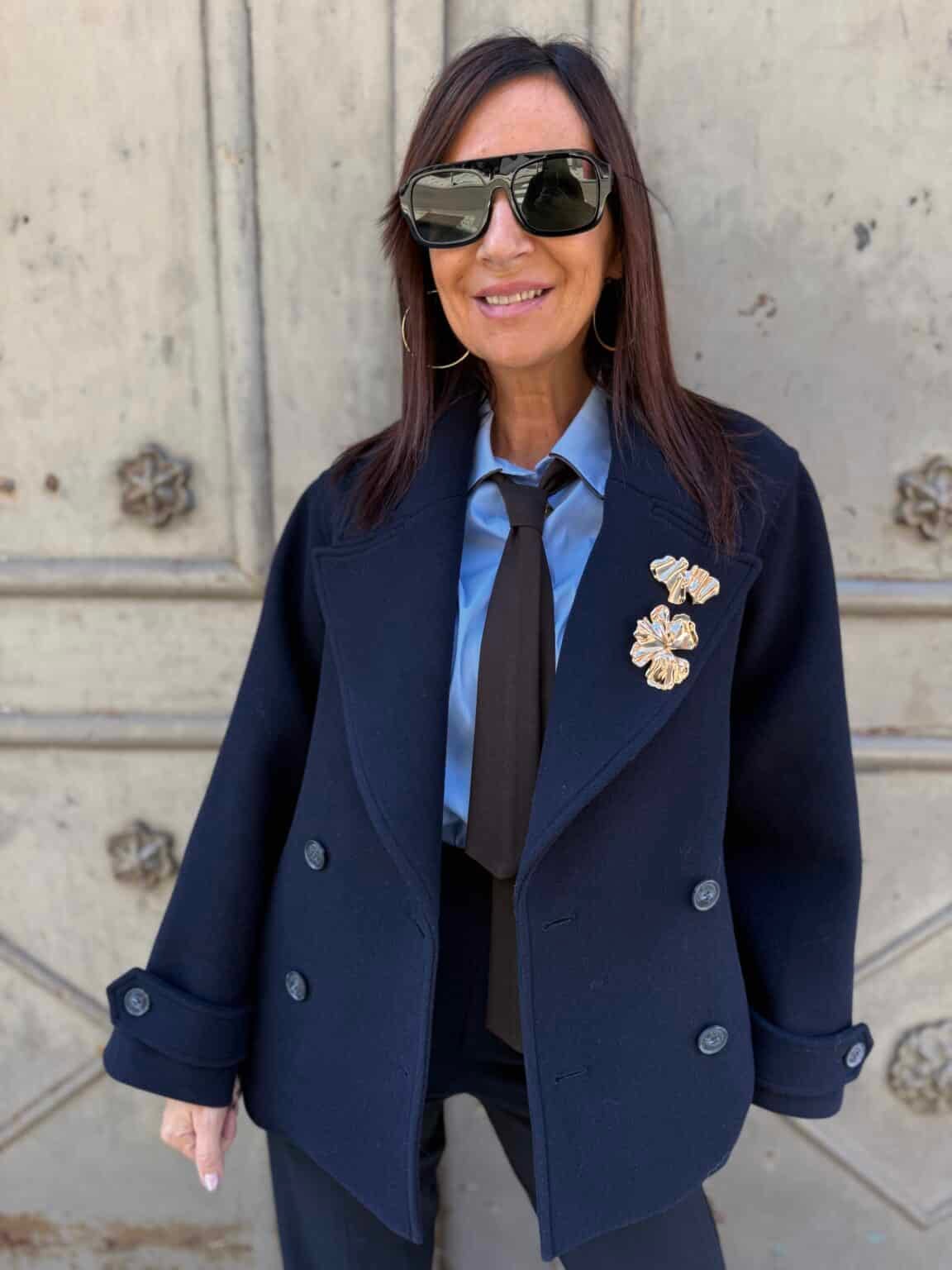 veste courte en laine bleu marine meme road