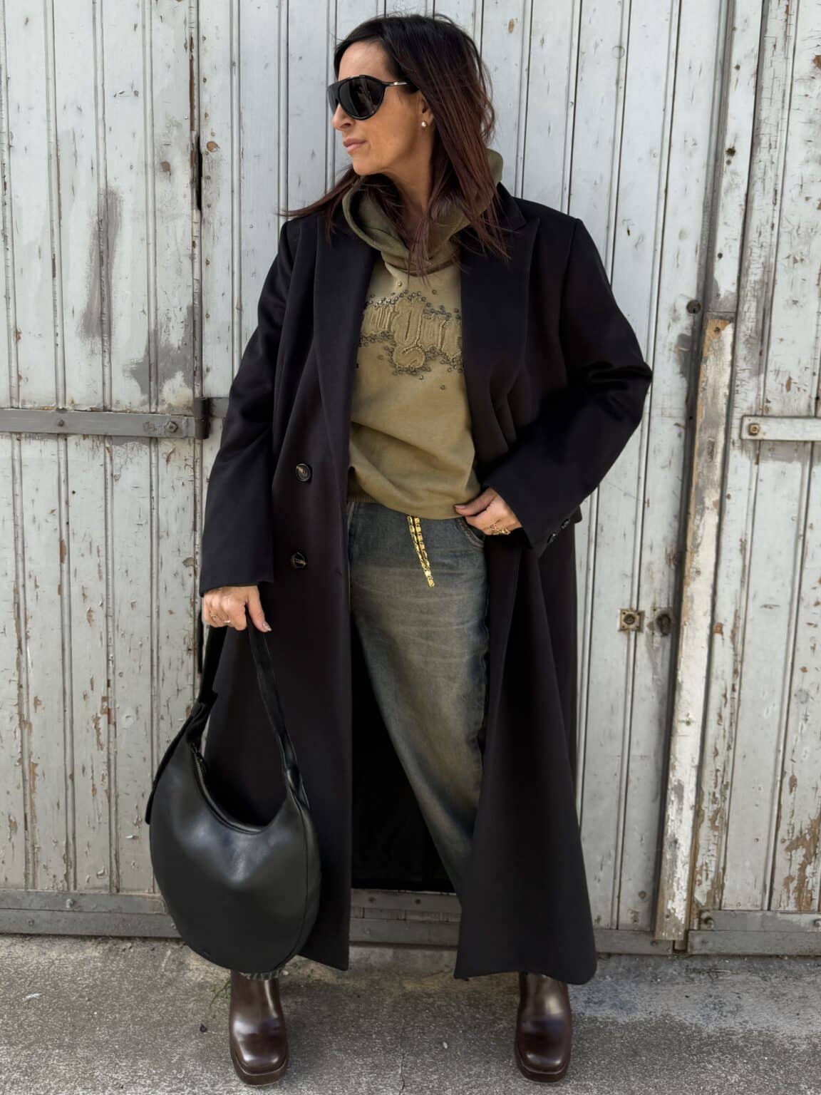 manteau long noir col à revers cranté souvenir