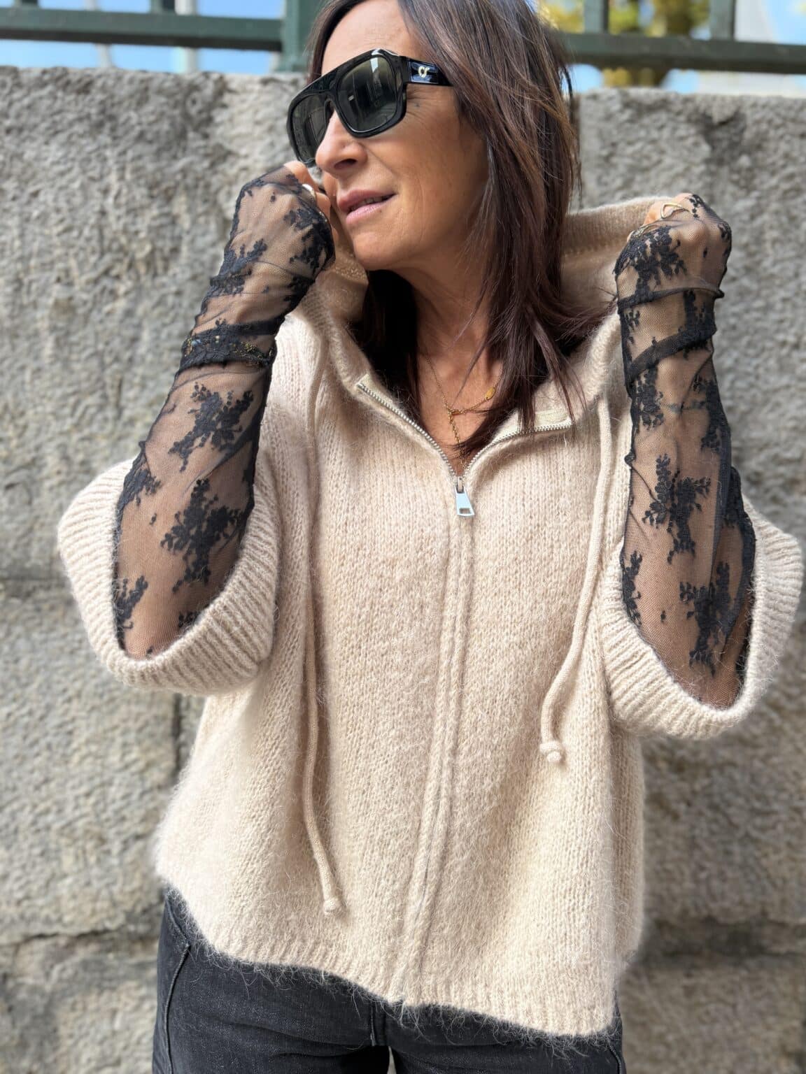 gilet en maille à capuche beige meme road (ted)