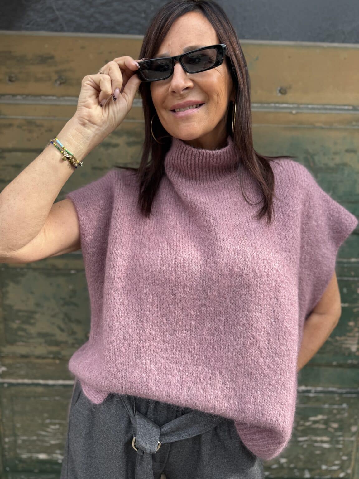 pull sans manches col montant rose meme road (ted)